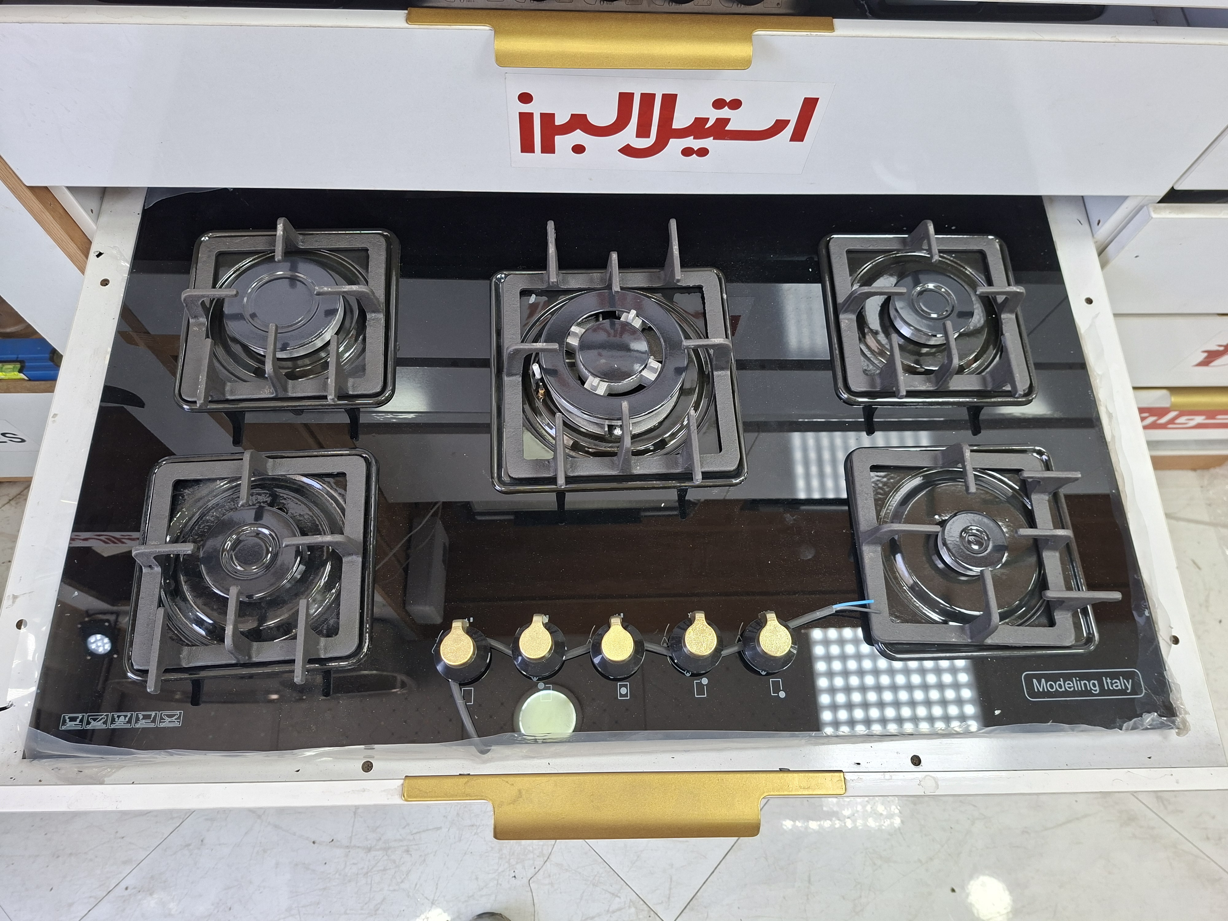 اجاق گاز شیشه ای تکنو افروز مدل ام۶